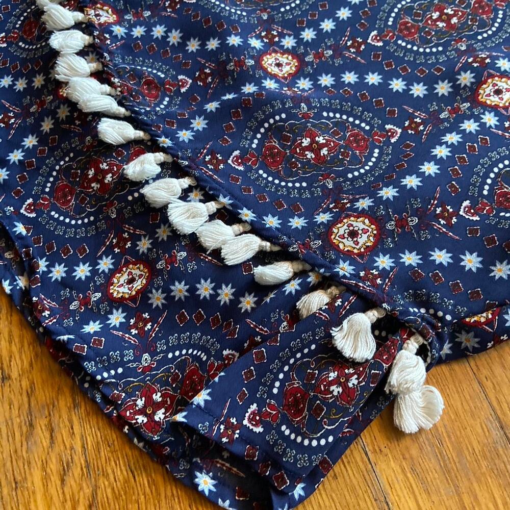 ALYA Navy Blue Floral Layered V-Neck Top w/Tassels sz X-Small - Picture 5 of 8